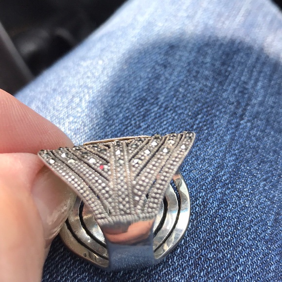 Ring - Picture 7 of 8